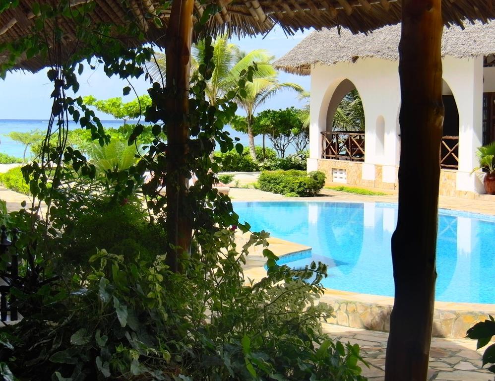 Next Paradise Boutique Resort Pwani Mchangani Oda fotoğraf
